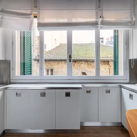 Casa De' Falegnami, Nel Cuore Di *